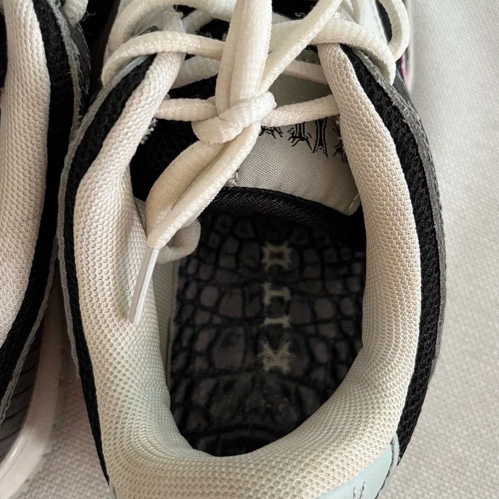 Kitowares heat sensing low dunk sneakers size 38 or 8